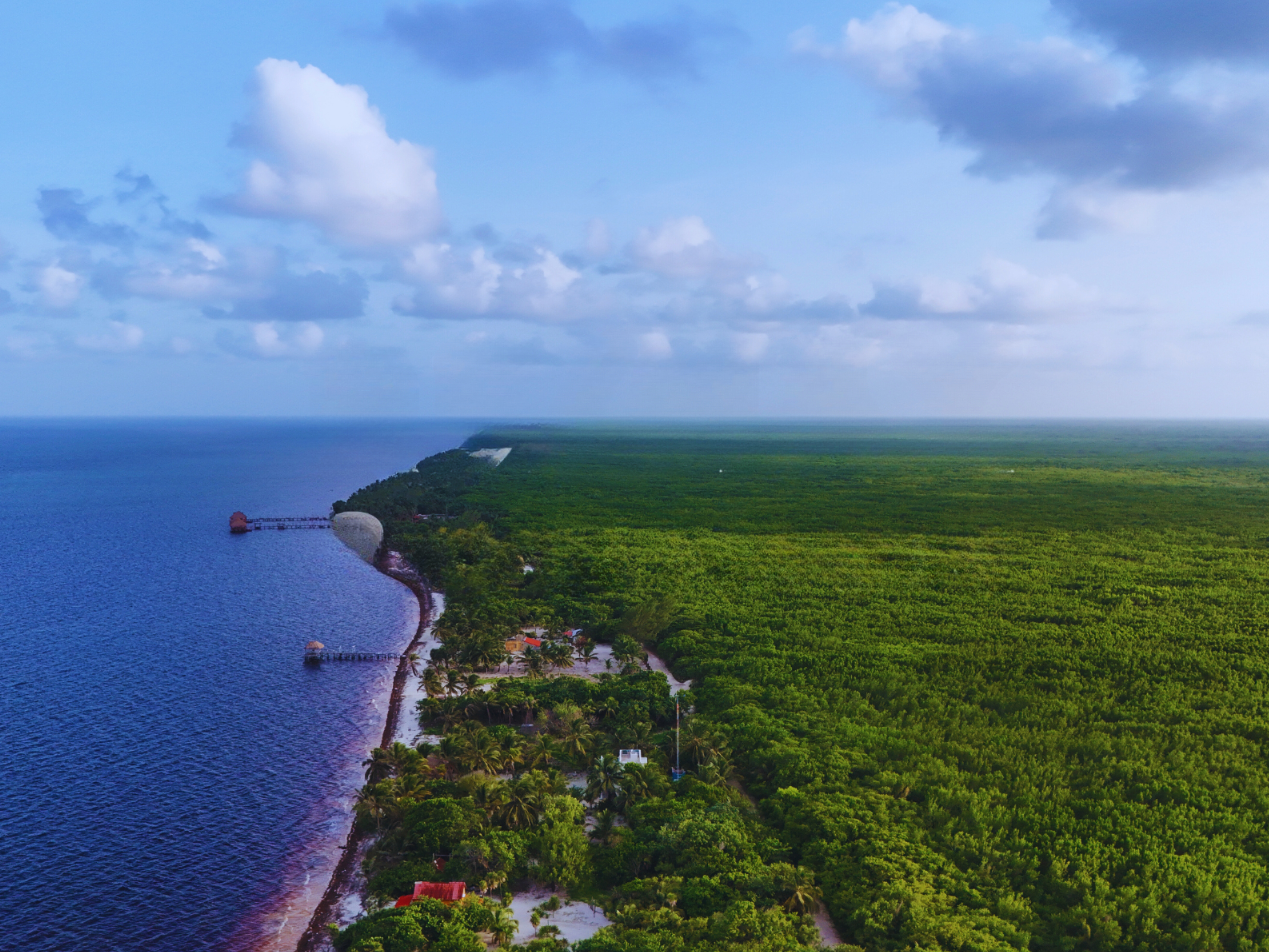 VILLA HOTEL FRENTE AL MAR EN VENTA – MAHAHUAL QROO.