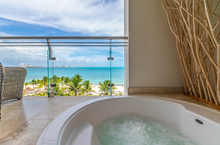 Venta departamento en Las Olas Cancun Zona Hotelera